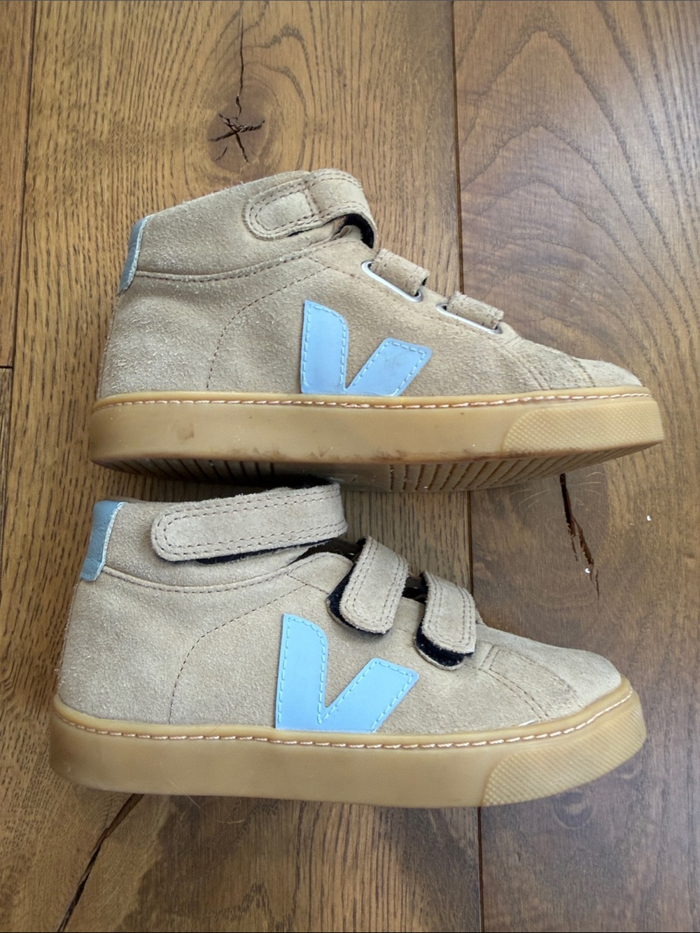 Veja Boys Kids High-Top Suede Sneakers in Tan with Light Blue Accent- size 1